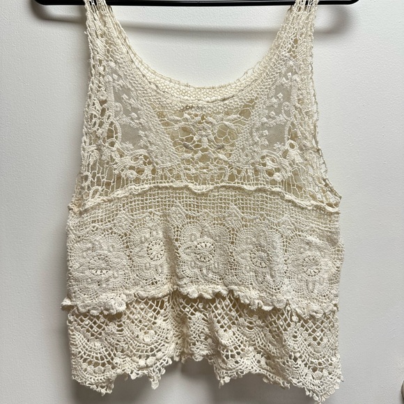 Cream Lace Crochet Top - Picture 2 of 2